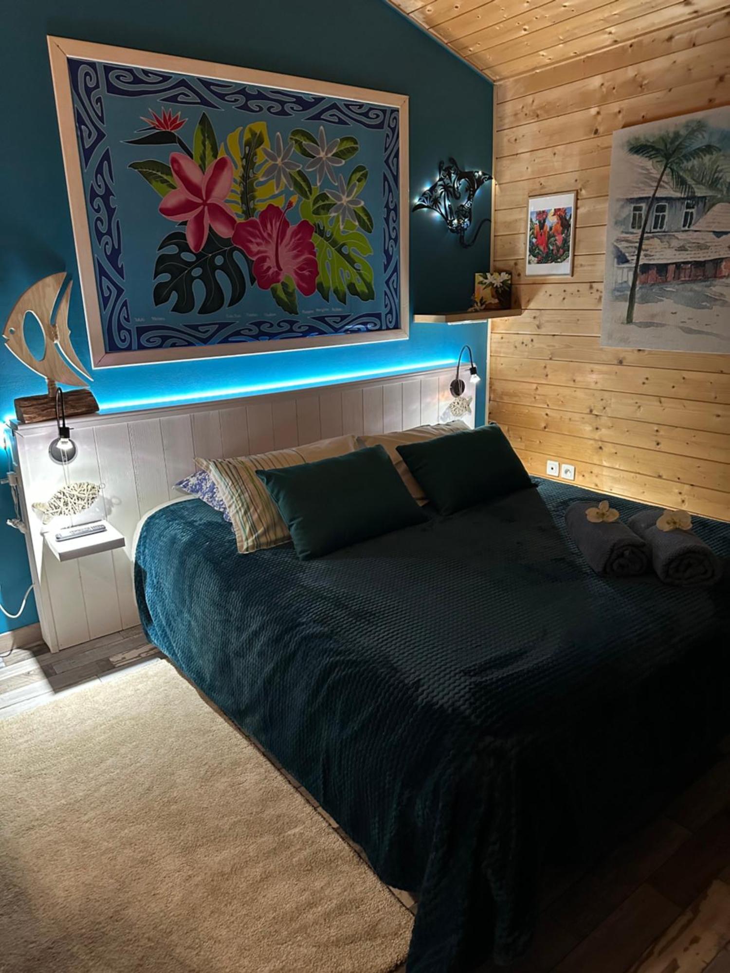 Maison De Bed & Breakfast